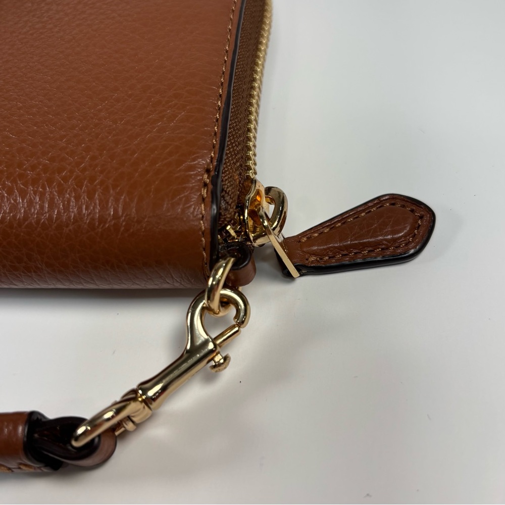 COACH Accordion Zip Wallet With Wristlet Strap‎ In Leather Brown - Picture 8 of 9